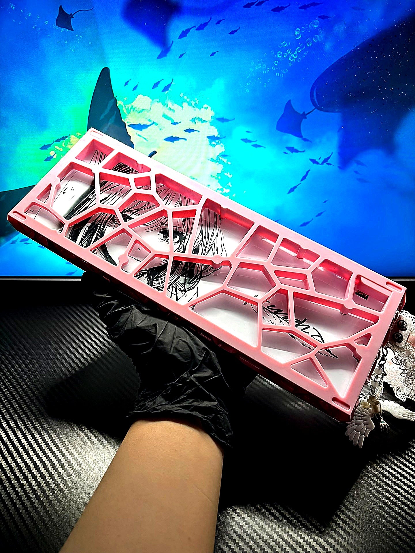 Pink perforated aluminum housing detail - Mad Catz MAD60 RGB