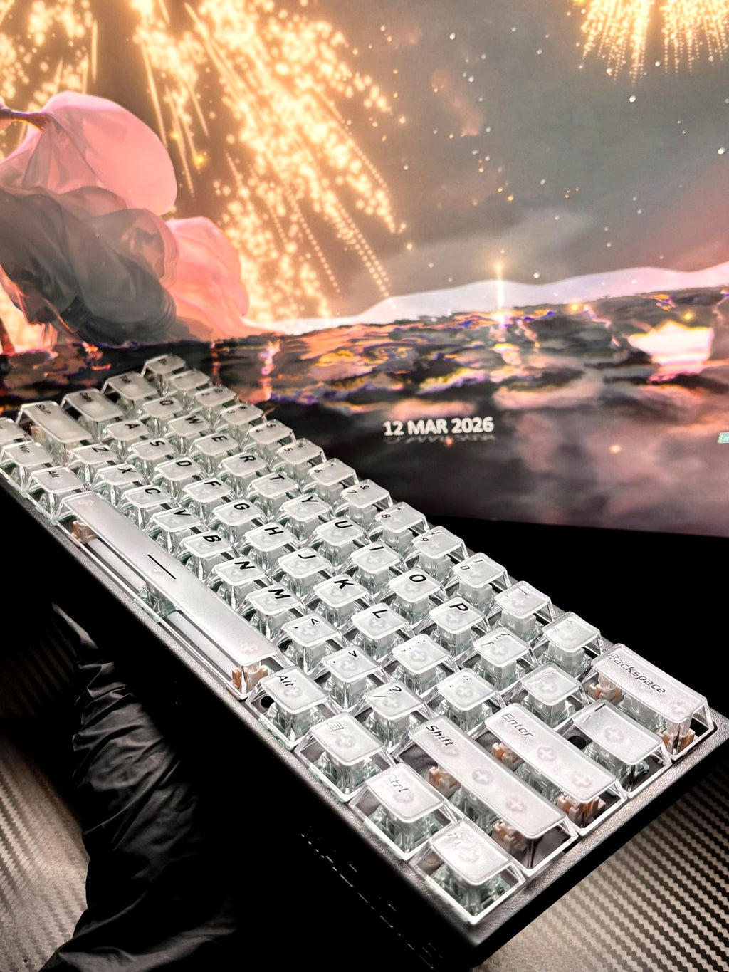 Mad Catz MAD60 RGB keyboard top down layout